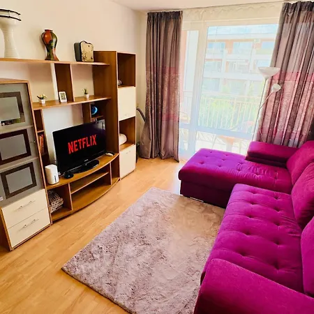 Nessebar Family - Large Terrace, Pools Apartment *
